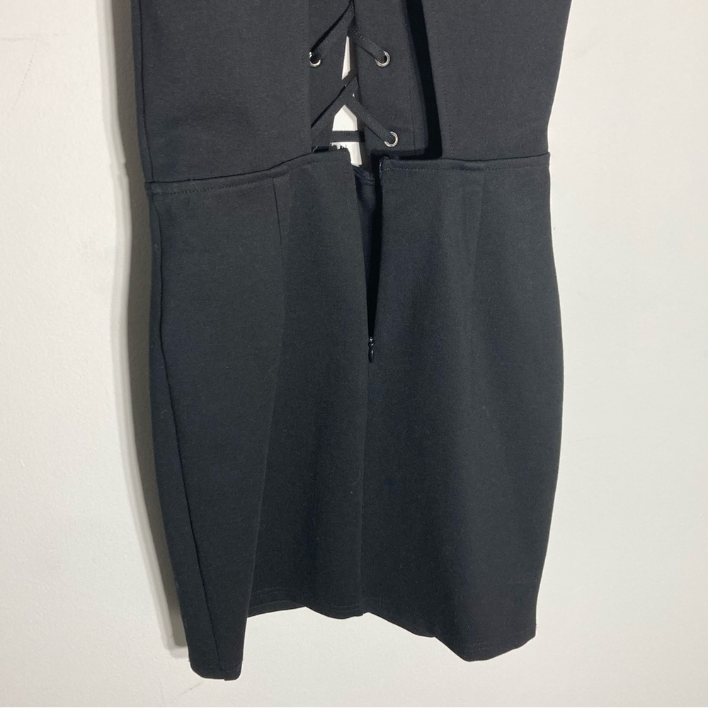 TOBI | Black Lace Up Halter Neck Dress - Picture 6 of 15